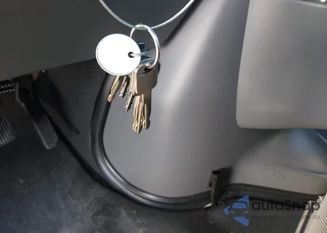 2006 Ford E-350 Super Duty Xl/Xlt z USA, uszkodzony, nr VIN 1FBSS31L76DA90718